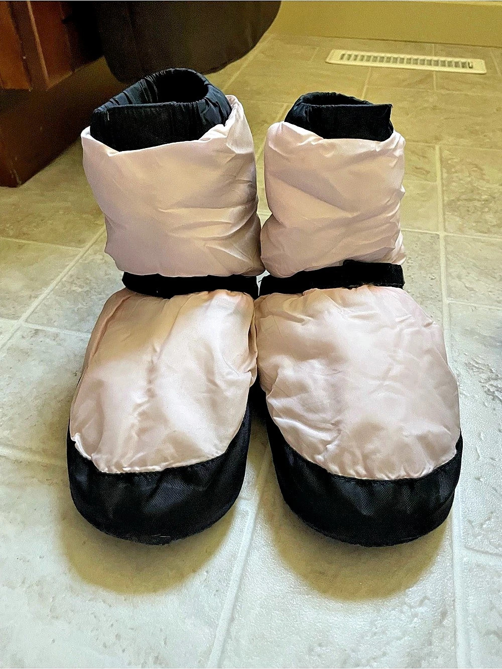 BLOCH Warm Up Booties Pink & Black
